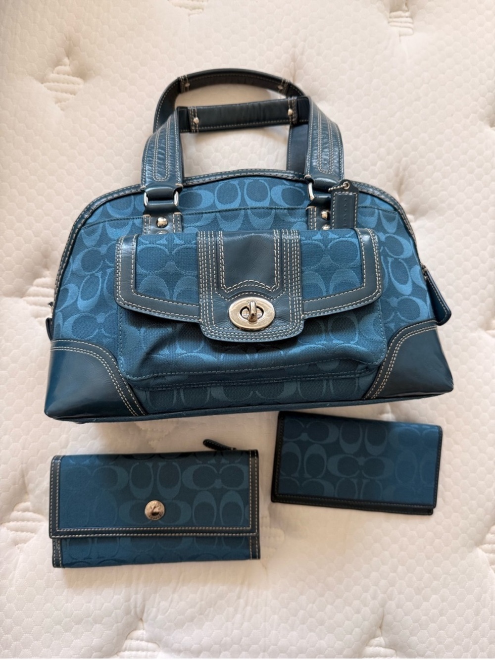 Vintage Coach Blue Signature Jacquard Satchel Bag Matching Wallet Checkbook Set